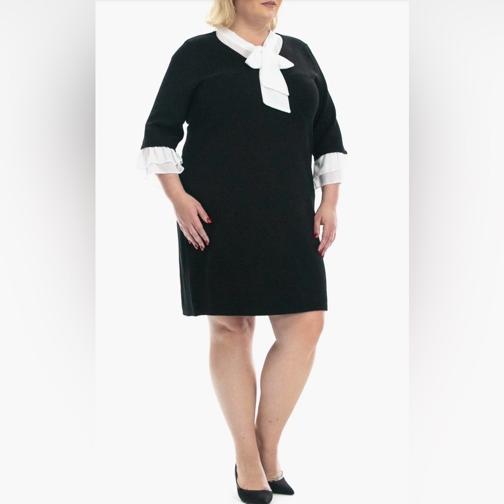 Nina Leonard Black and White Sheath Mini Dress with Crew Neck (796)